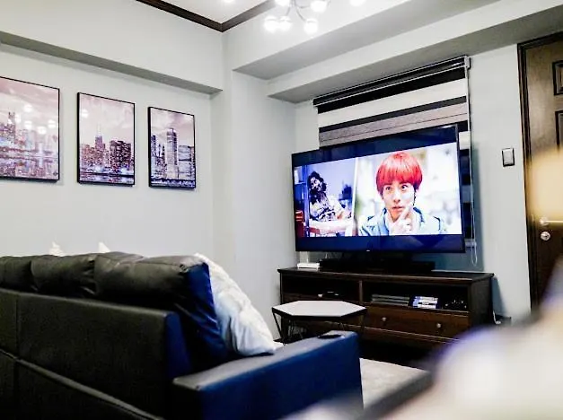 Lmk Staycation La Verti Residences Aparthotel