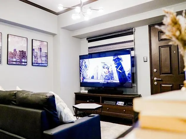 Lmk Staycation La Verti Residences Aparthotel Manila