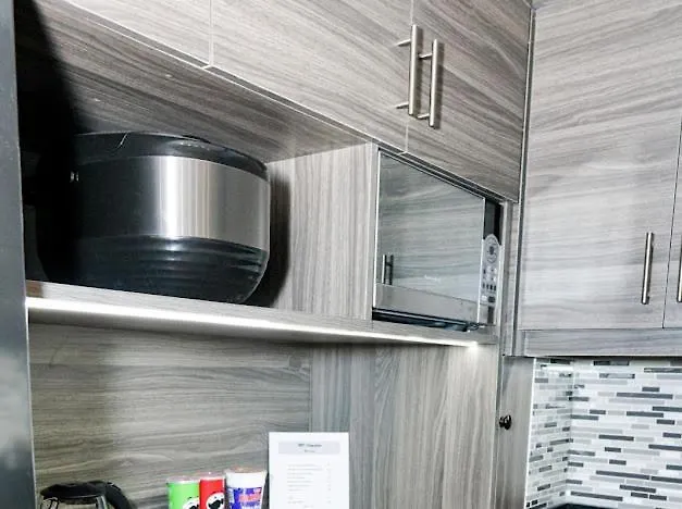Lmk Staycation La Verti Residences Manila