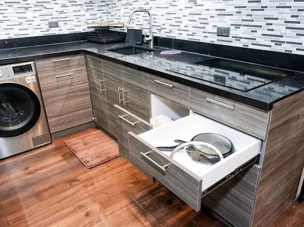 Lmk Staycation La Verti Residences 4* Manila