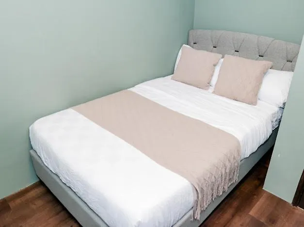 Aparthotel Lmk Staycation La Verti Residences