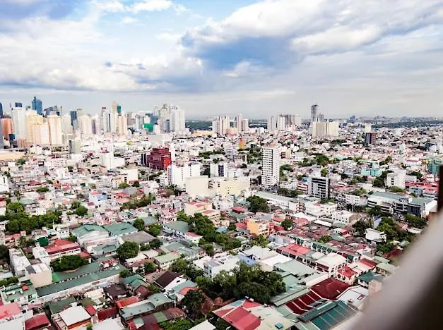 Lmk Staycation La Verti Residences Aparthotel