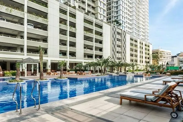 Lmk Staycation La Verti Residences Aparthotel 4*