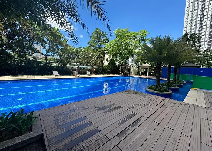 Lmk Staycation La Verti Residences Aparthotel 4*