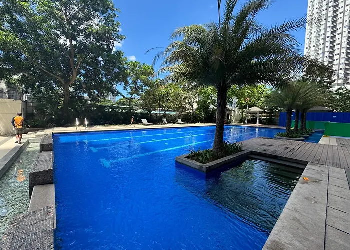 Lmk Staycation La Verti Residences Aparthotel 4*
