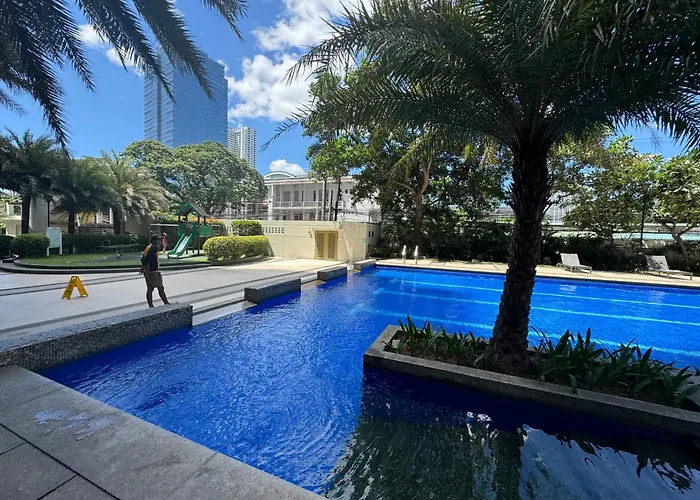 Aparthotel Lmk Staycation La Verti Residences 4*